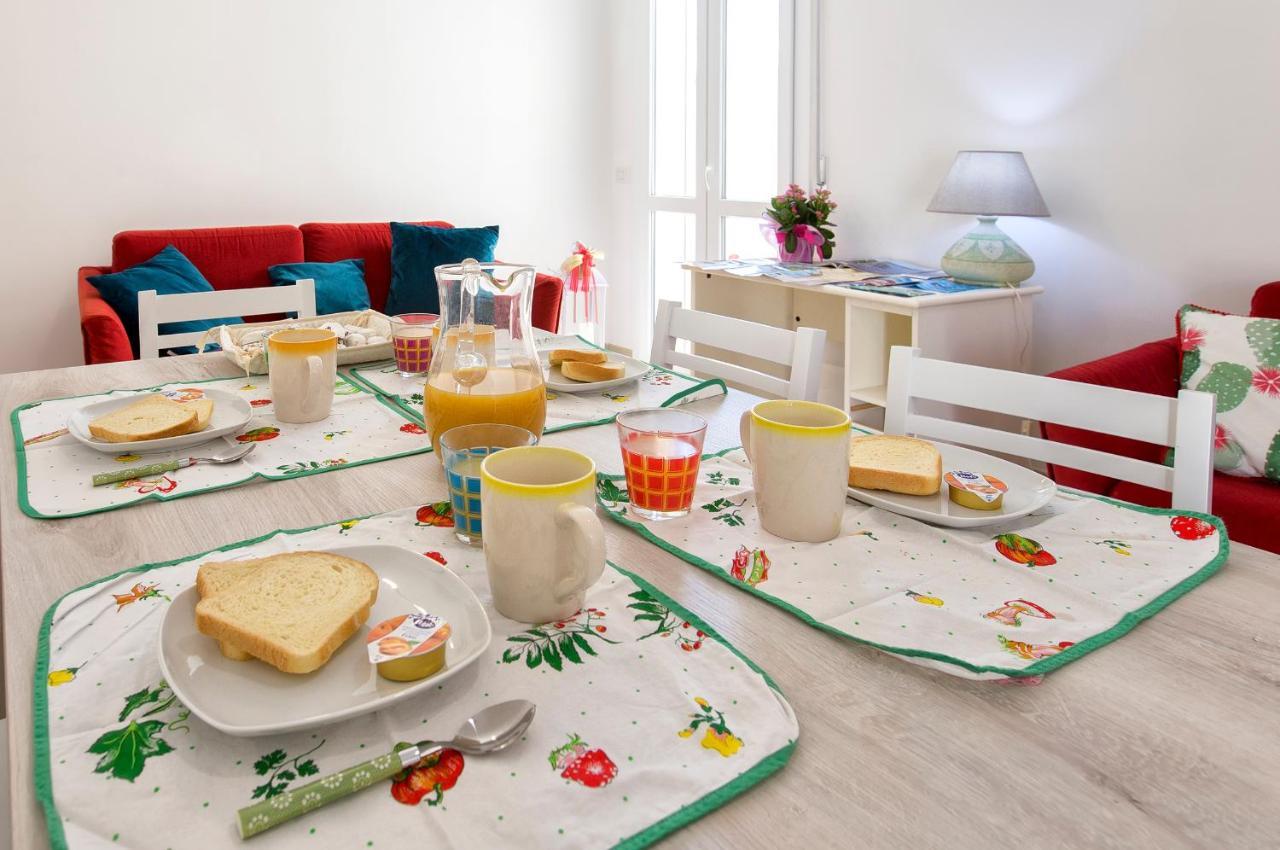 Il Giardino Fiorito Casa Vacanze อาลเกโร ภายนอก รูปภาพ