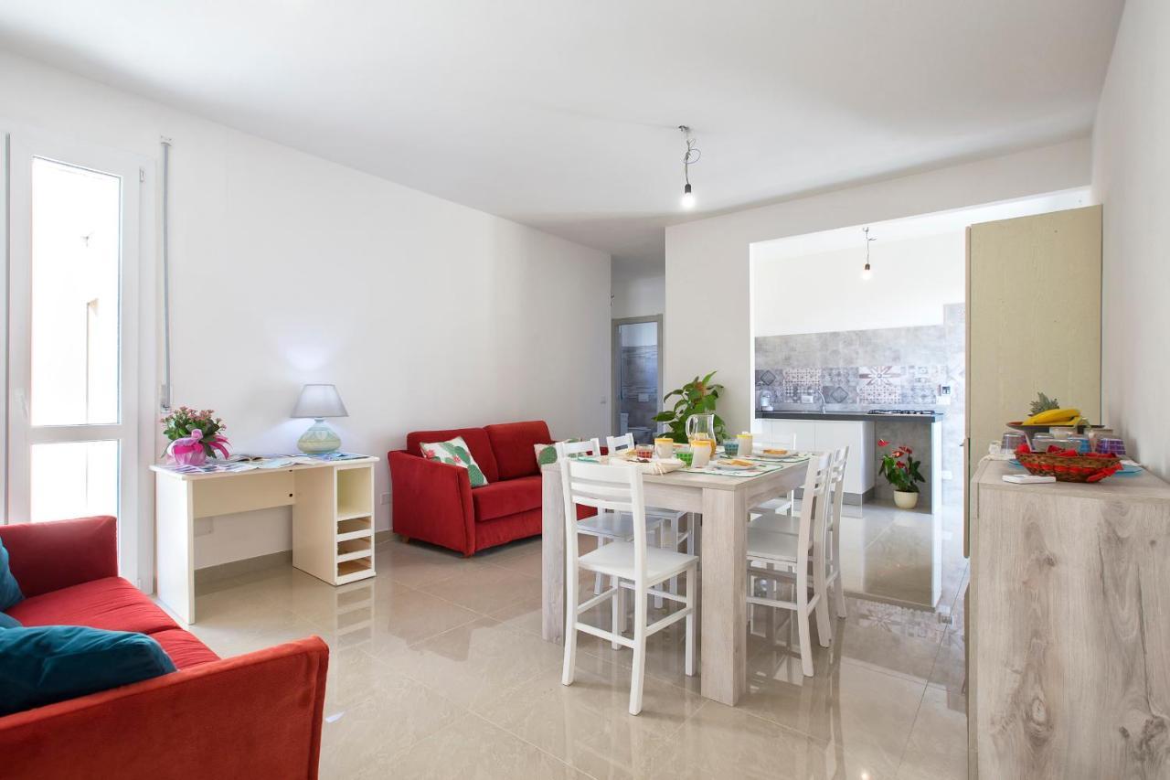 Il Giardino Fiorito Casa Vacanze อาลเกโร ภายนอก รูปภาพ