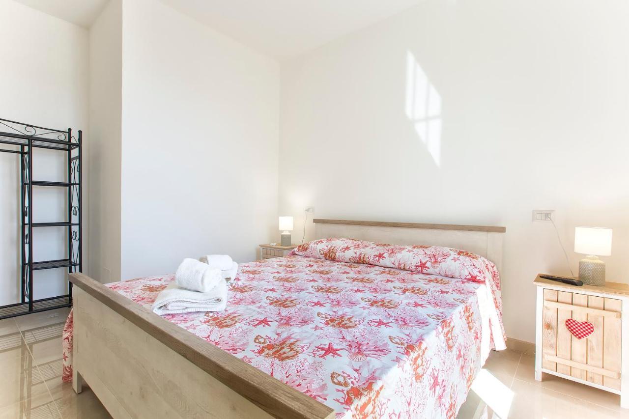 Il Giardino Fiorito Casa Vacanze อาลเกโร ภายนอก รูปภาพ