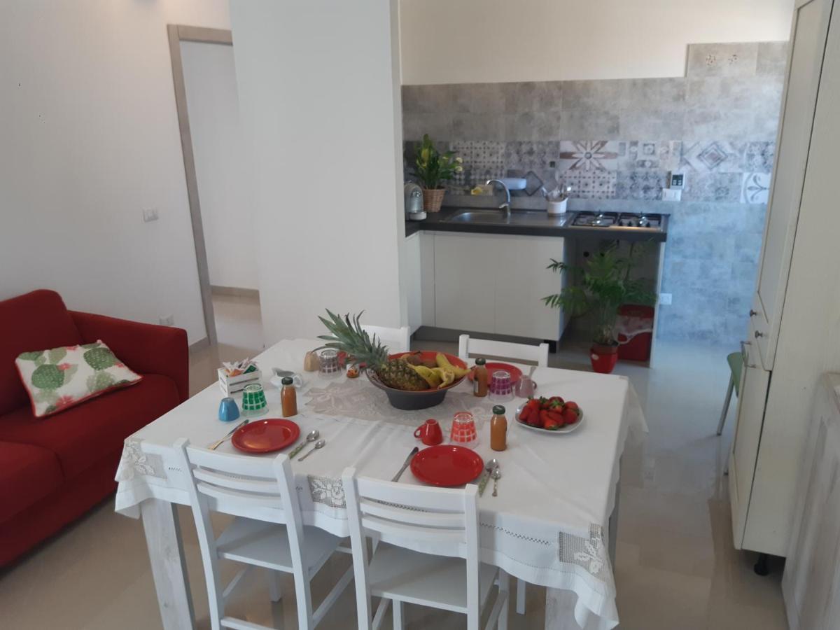 Il Giardino Fiorito Casa Vacanze อาลเกโร ภายนอก รูปภาพ