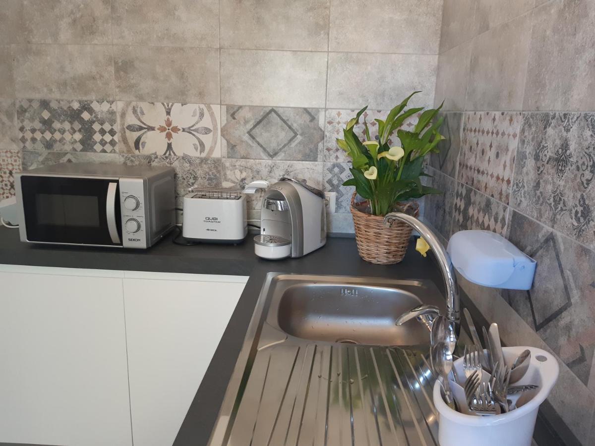 Il Giardino Fiorito Casa Vacanze อาลเกโร ภายนอก รูปภาพ
