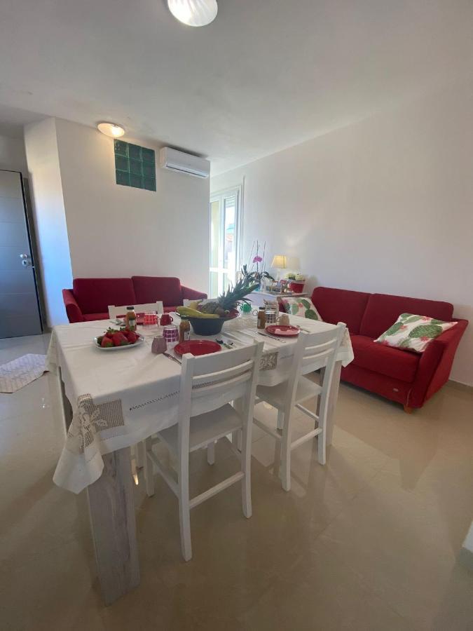 Il Giardino Fiorito Casa Vacanze อาลเกโร ภายนอก รูปภาพ