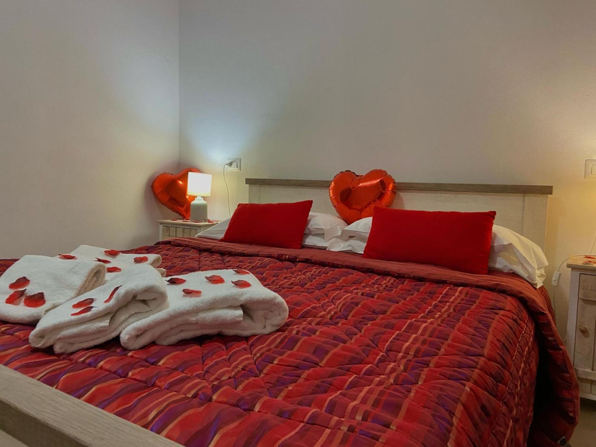 Il Giardino Fiorito Casa Vacanze อาลเกโร ภายนอก รูปภาพ